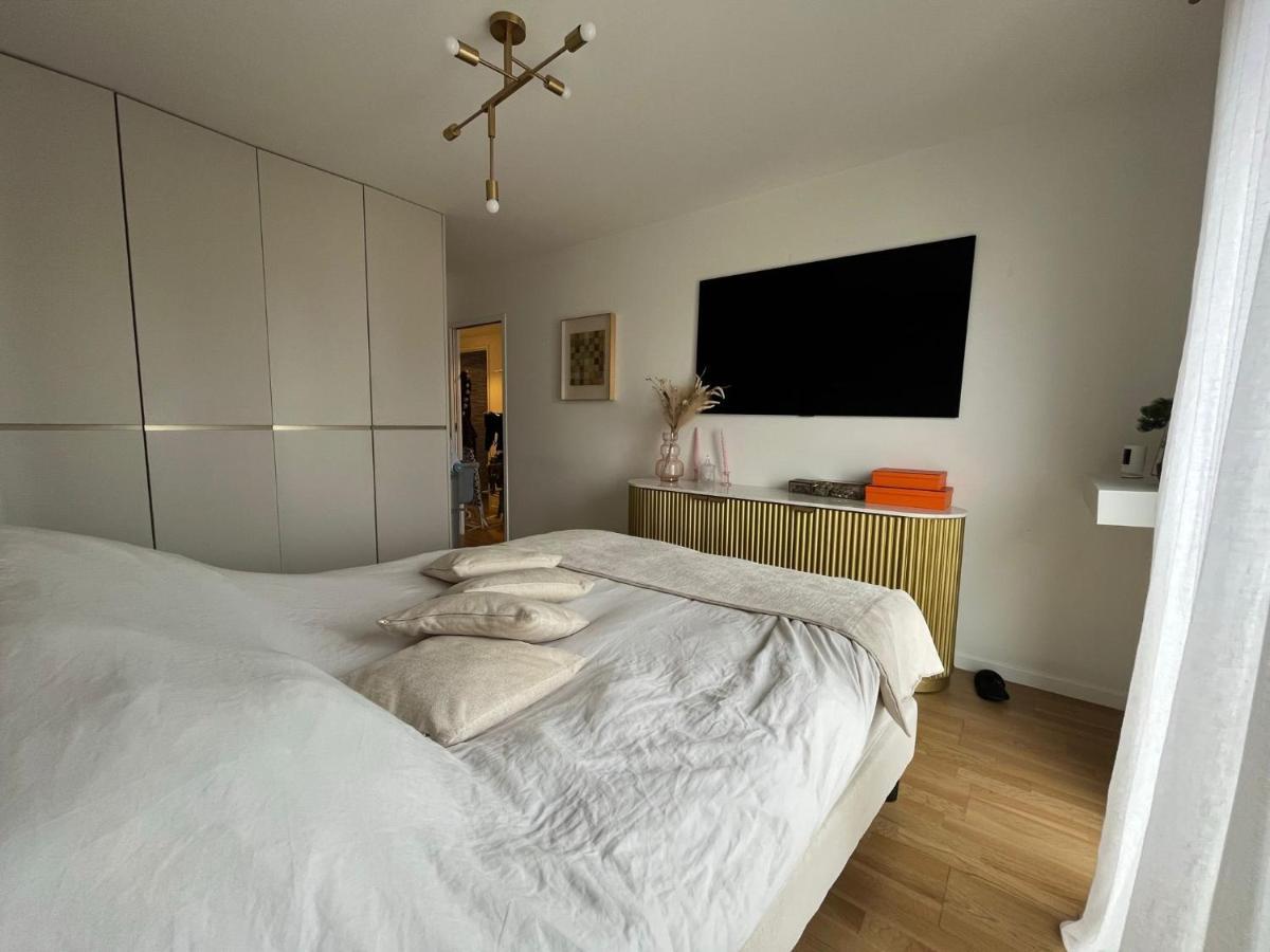 Appartement Luxueux Climatise Avec Terrasse, 6 Couchages - 17Eme Arrondissement De Paris Clichy Exterior foto